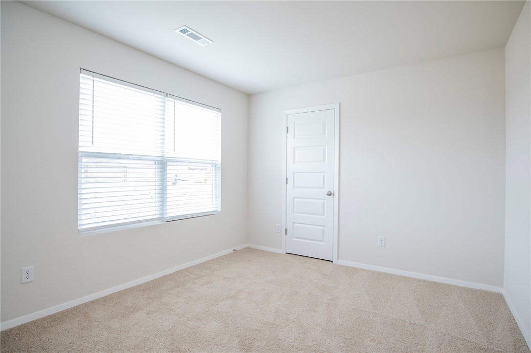 WALNUT HILL SUB PH IV-PEA RIDGE - Residential Lease