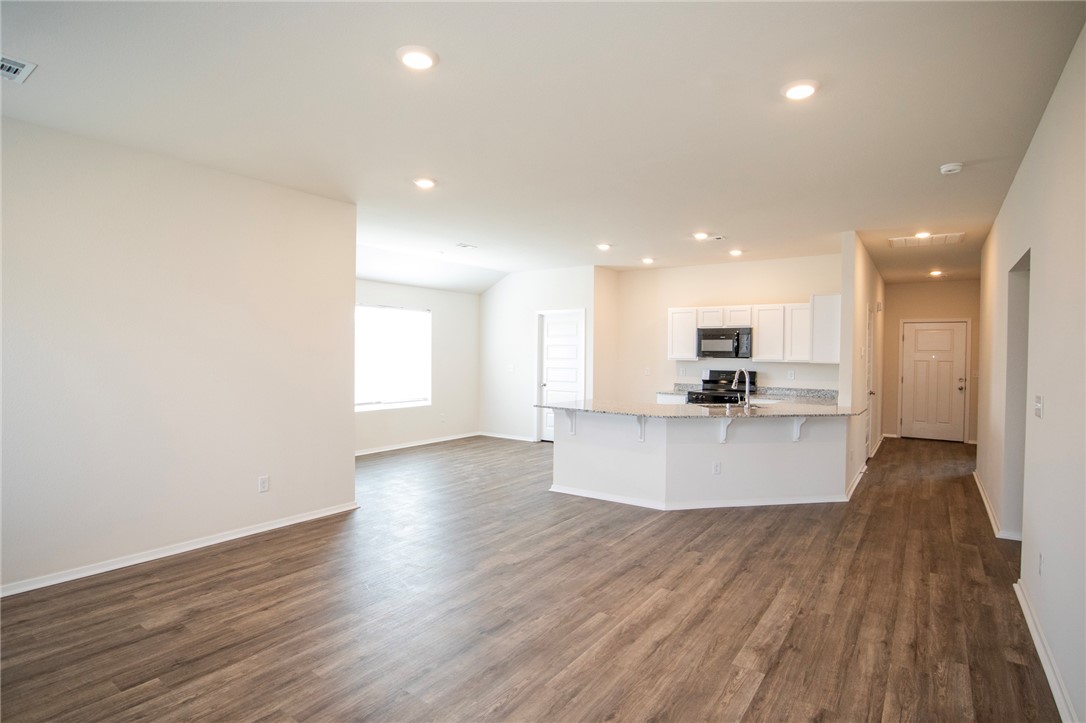 WALNUT HILL SUB PH IV-PEA RIDGE - Residential Lease