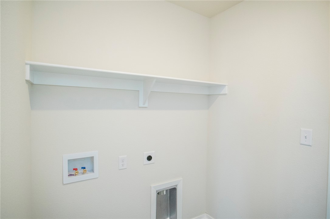 WALNUT HILL SUB PH IV-PEA RIDGE - Residential Lease