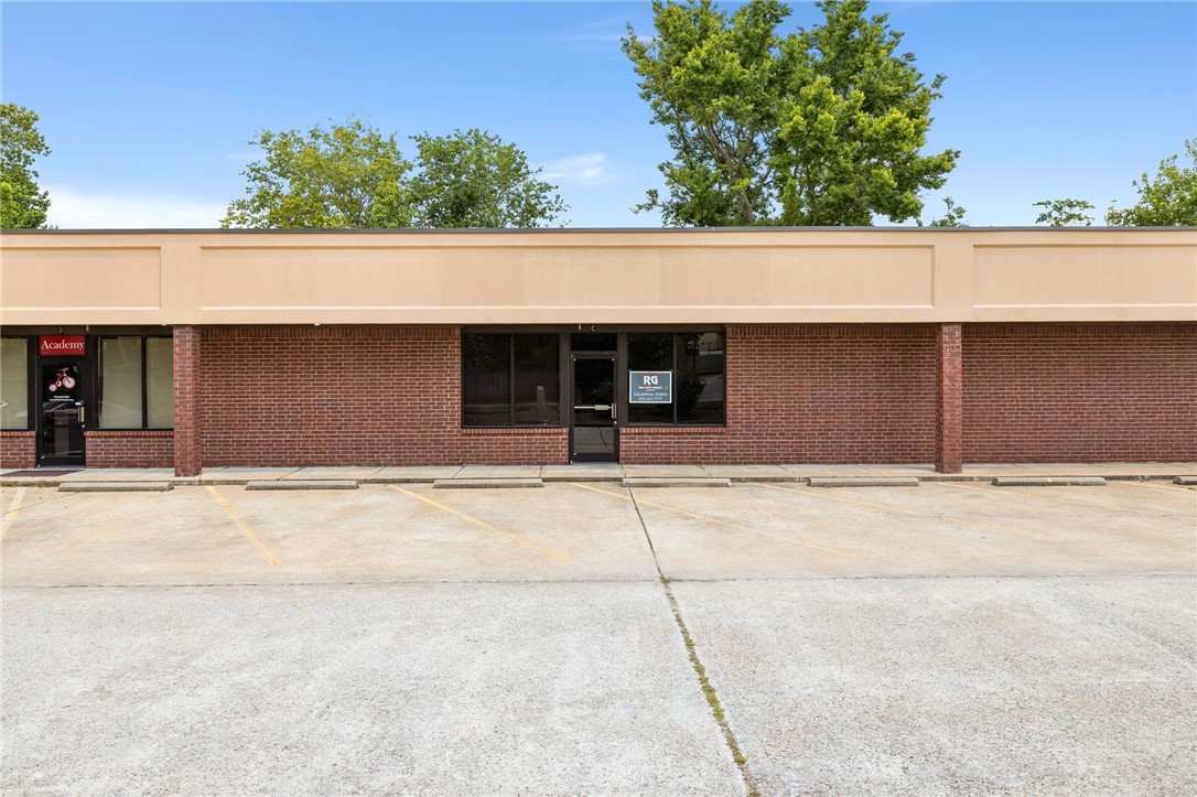 Fairview Heights Add Bentonville - Commercial Lease