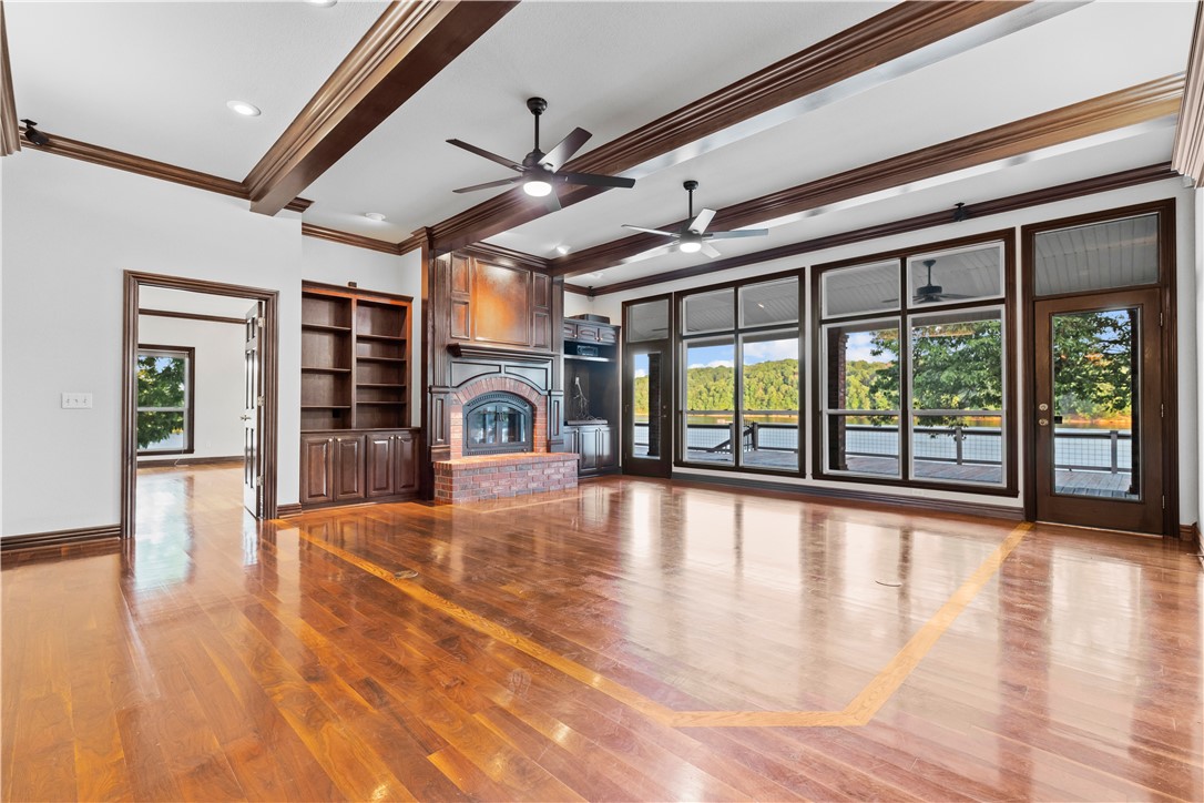 Gram B Point - Residential