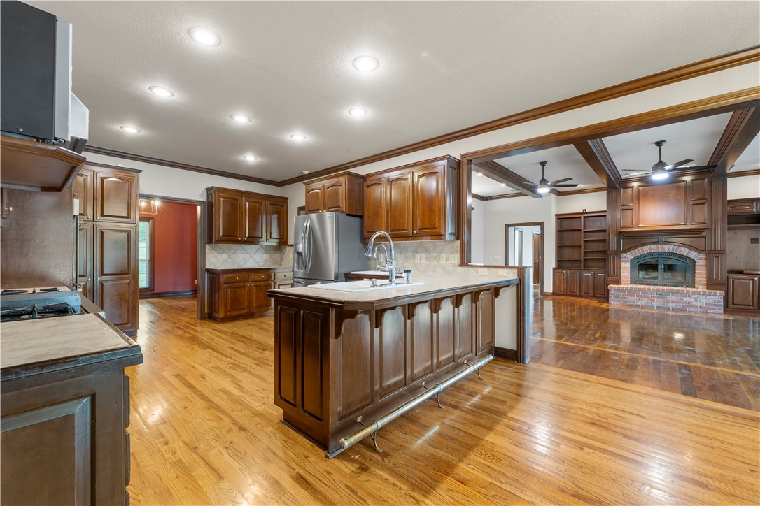 Gram B Point - Residential