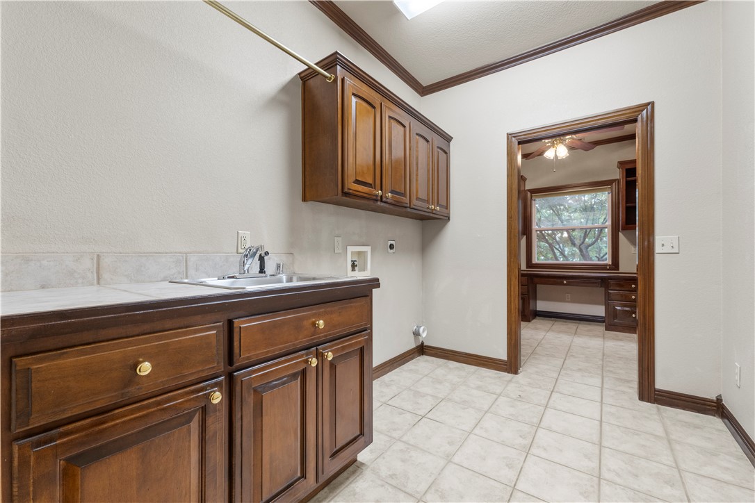 Gram B Point - Residential