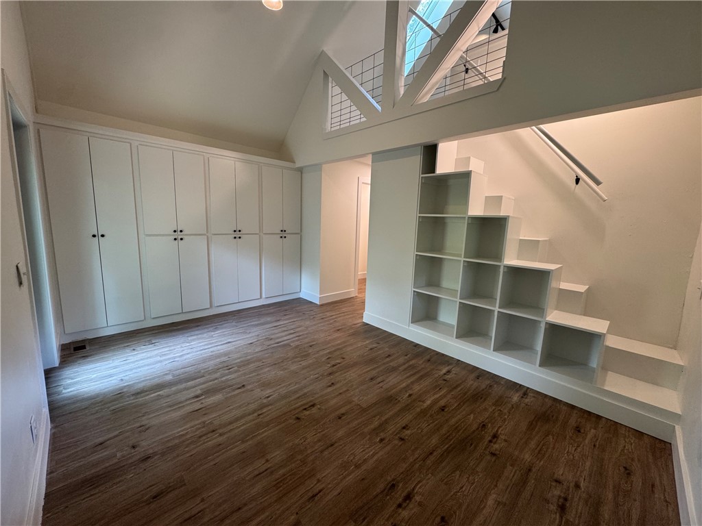 FAYETTEVILLE OUTLOTS - Residential Lease