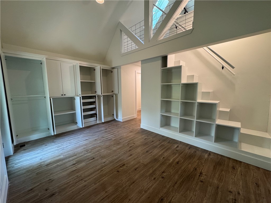 FAYETTEVILLE OUTLOTS - Residential Lease