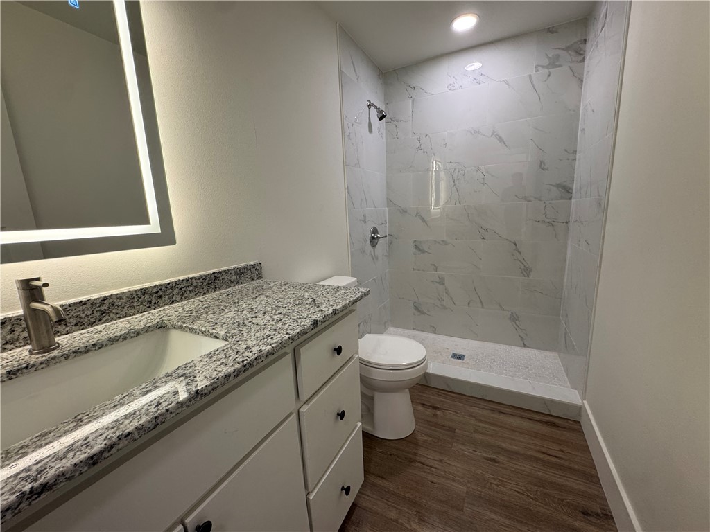 FAYETTEVILLE OUTLOTS - Residential Lease