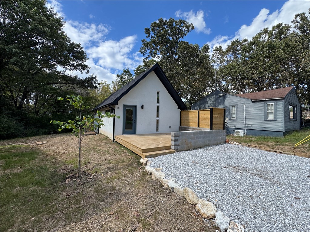 FAYETTEVILLE OUTLOTS - Residential Lease