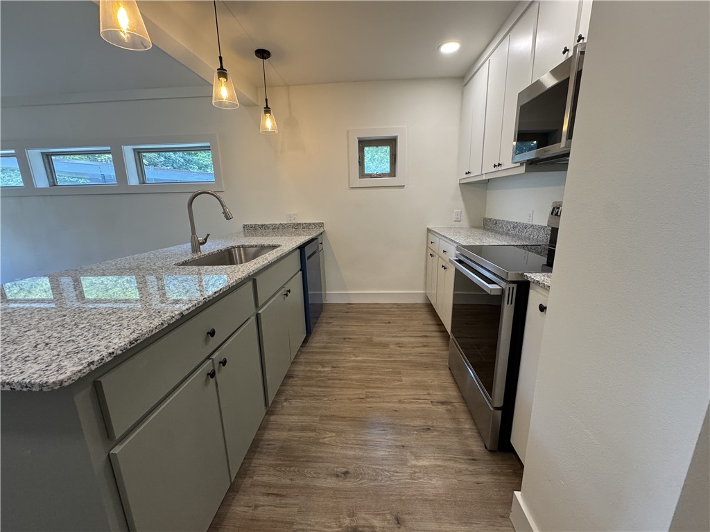 FAYETTEVILLE OUTLOTS - Residential Lease