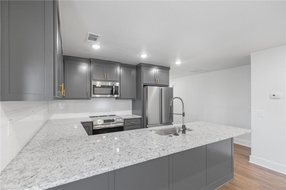 SKYVIEW ACRES-BENTONVILLE - Residential