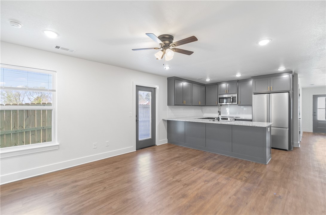 SKYVIEW ACRES-BENTONVILLE - Residential