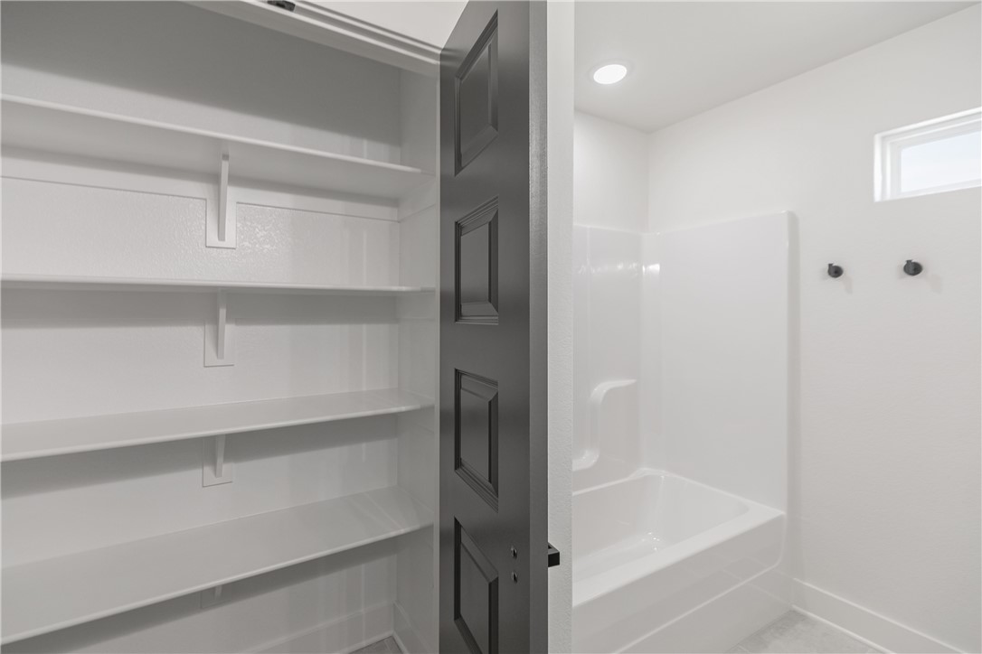 SKYVIEW ACRES-BENTONVILLE - Residential