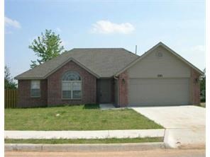 Nice house in Centerton. Home features 3 bedrooms, 2 baths, gas log FP in living room, eat in kitchen, granite countertops, and nice sized master bedroom with walk in closet, covered back patio, large fenced backyard.