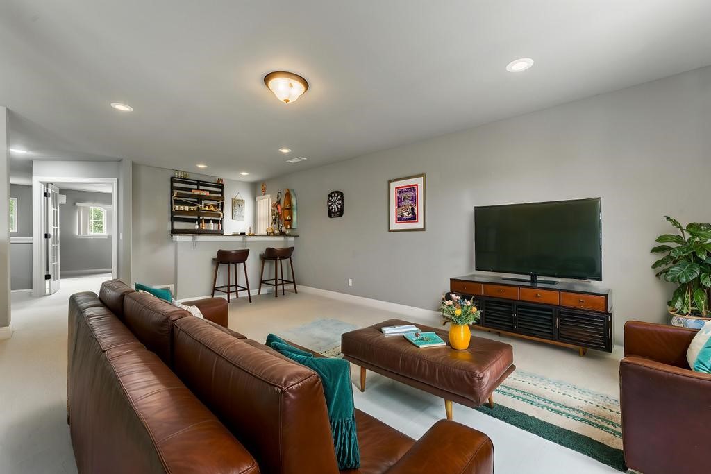 Crescent Lake - Residential
