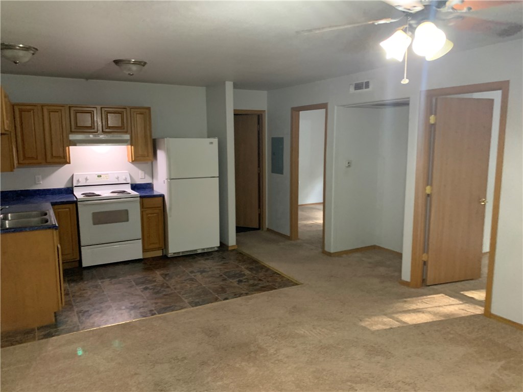 2 floor Apartment right inside Decatur city limits. owner provides DISH network with box purchase. free Wifi