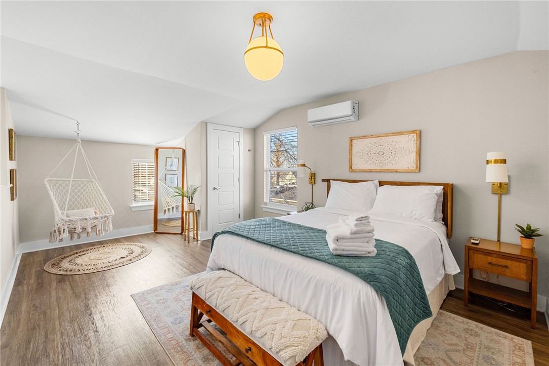 Oak View Add Rogers - Residential Income