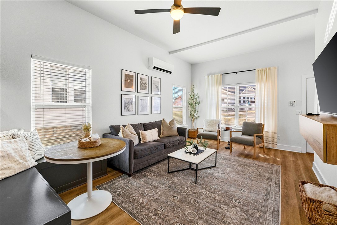 Oak View Add Rogers - Residential Income
