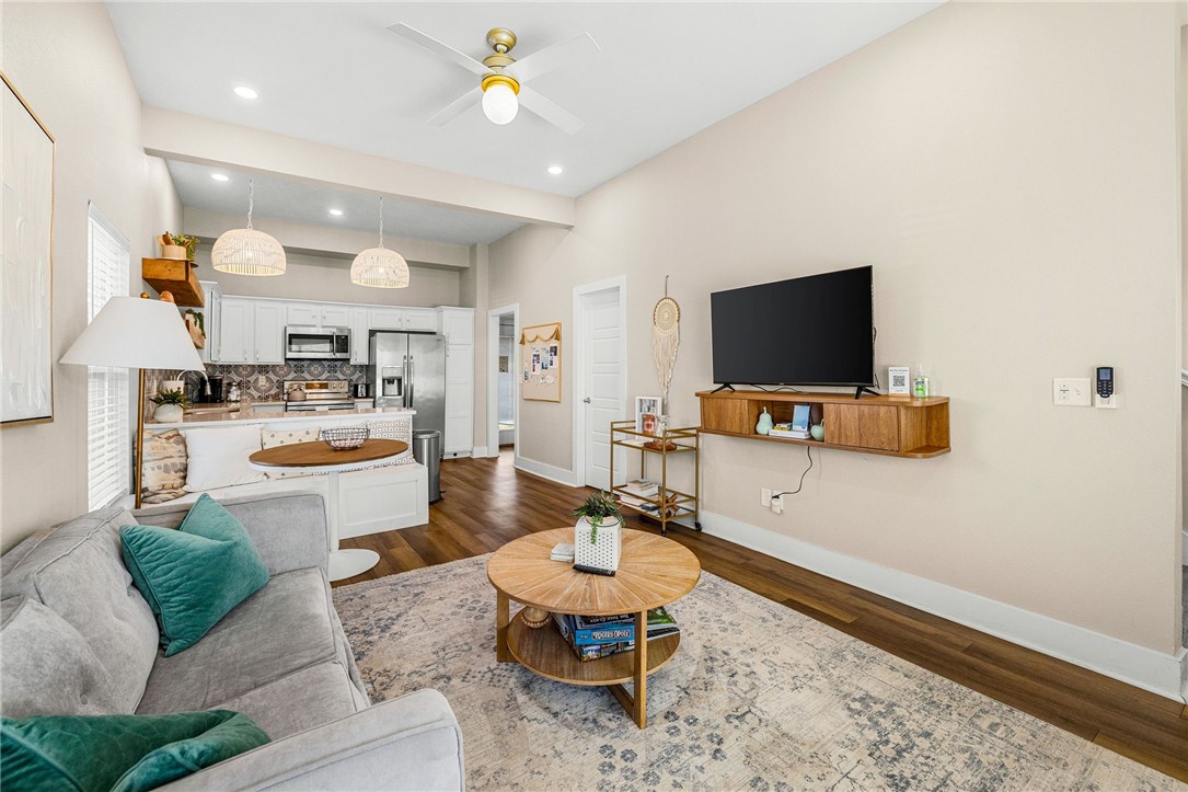Oak View Add Rogers - Residential Income