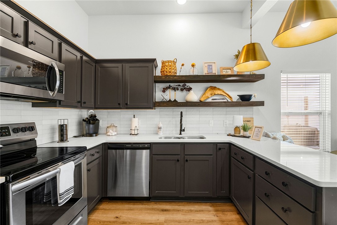 Oak View Add Rogers - Residential Income