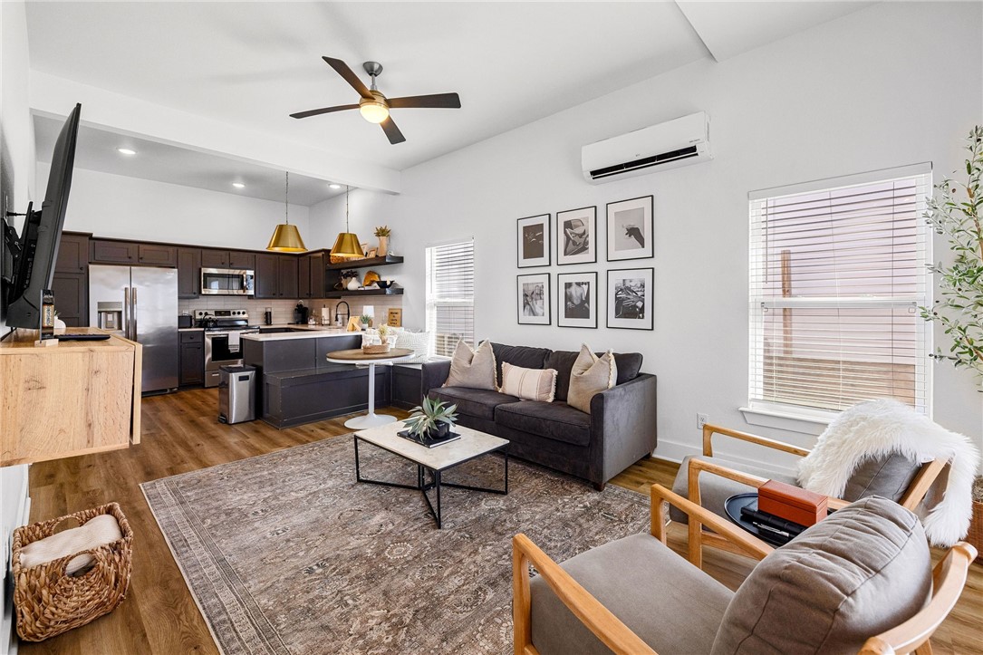Oak View Add Rogers - Residential Income