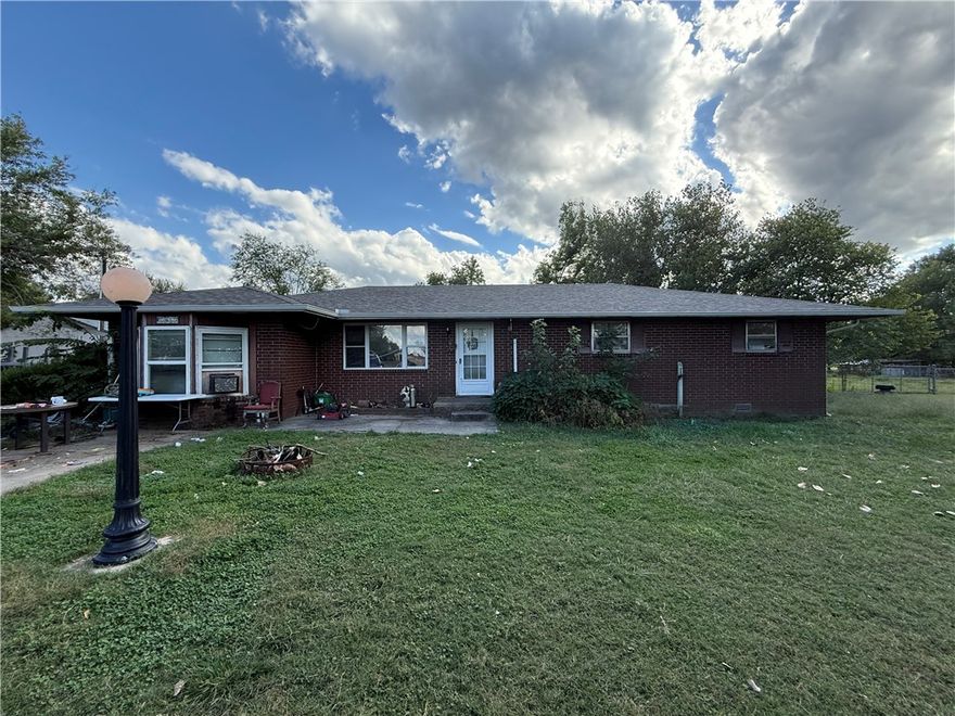 2,195+/- Sq Ft home and 5,640+/- Sq ft shop on 12.16+/- acres in an amazing W Springdale/Tontitown location. The home is in need of a remodel but has great potential. The shop is currently leased for $1,200 a month through 7/31/26. There is also a 840+/- Sq Ft detached garage and several pole barns. This property is fenced and cross fenced and setup for livestock with a 1+/- acre pond. These parcels provide great potential to divide into tracts. Property sold as is.