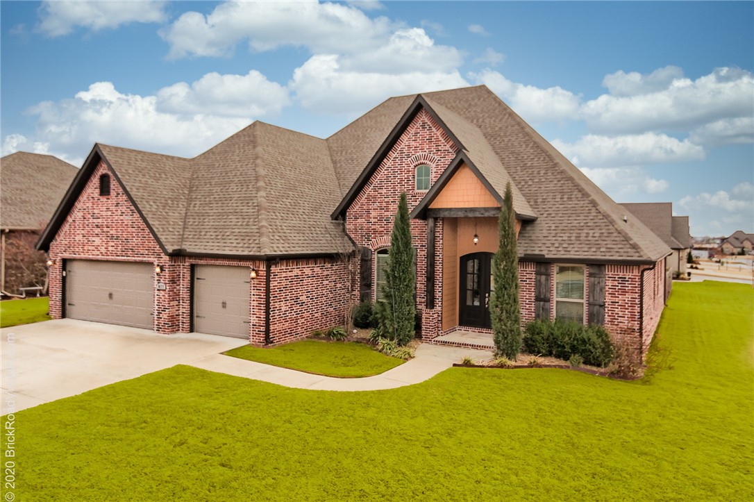 Large corner lot! Beautiful 3,280 sq ft home located in the Tuscany S/D that borders Har-Ber High School. Spacious 3 car garage. Accents include custom dark stain cabinets, gas cooktop, gorgeous granite, stainless appliances, and a large kitchen island. This home has an abundance of common area space with a formal dining room, living room, family room, and bonus room. The large covered back patio and the wood privacy-fenced backyard has plenty of room to run around with your pets/kids/roommates!