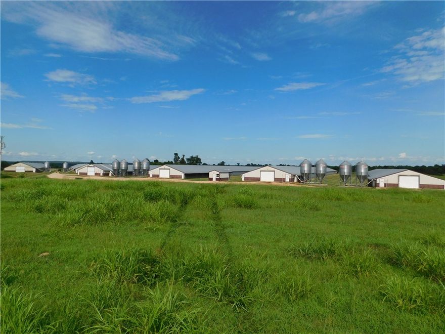 Good income on these (2) 46 x 520 and (4) 43 x 500 fully updated houses. Sitting on approx 25 acres with large stacking shed and well house. 2 built 2008 and 4 in 2012. dwelling and highway frontage to boot.