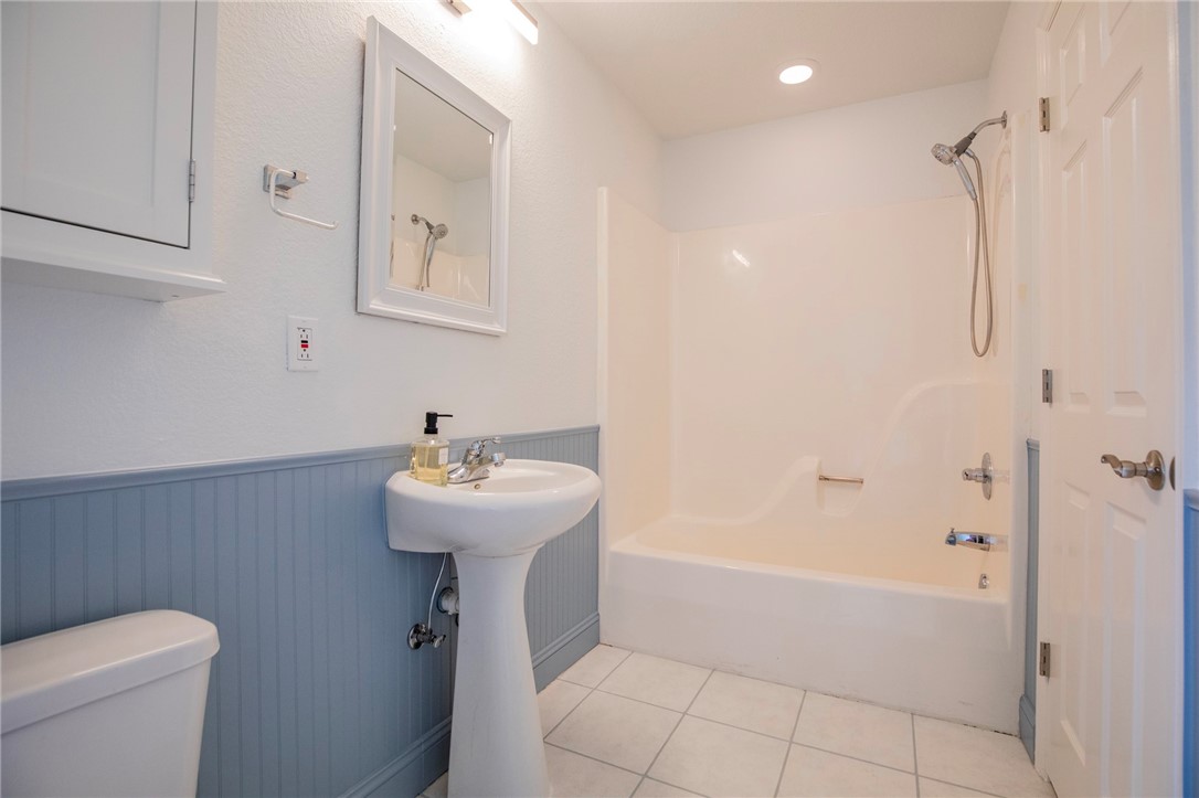 Hundleys Special Add - Residential Lease