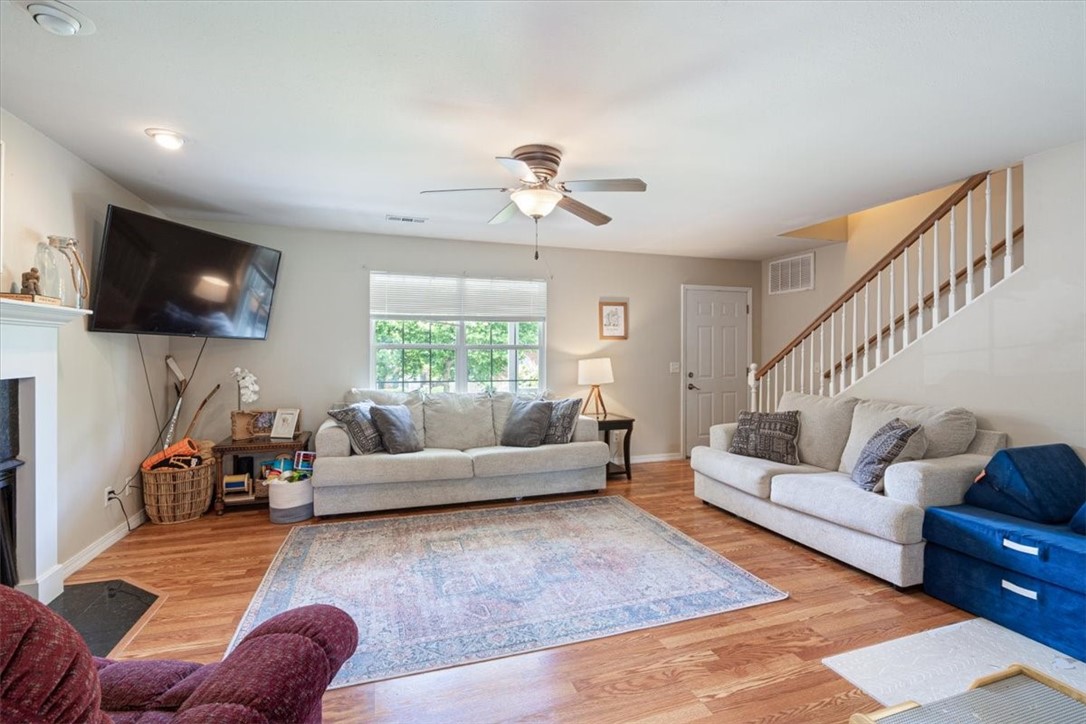 Champions Estates Rogers - Residential