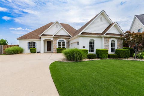Photo of 5087 S Strathmore Station Drive, Rogers, AR 72758 (MLS # 1354767)