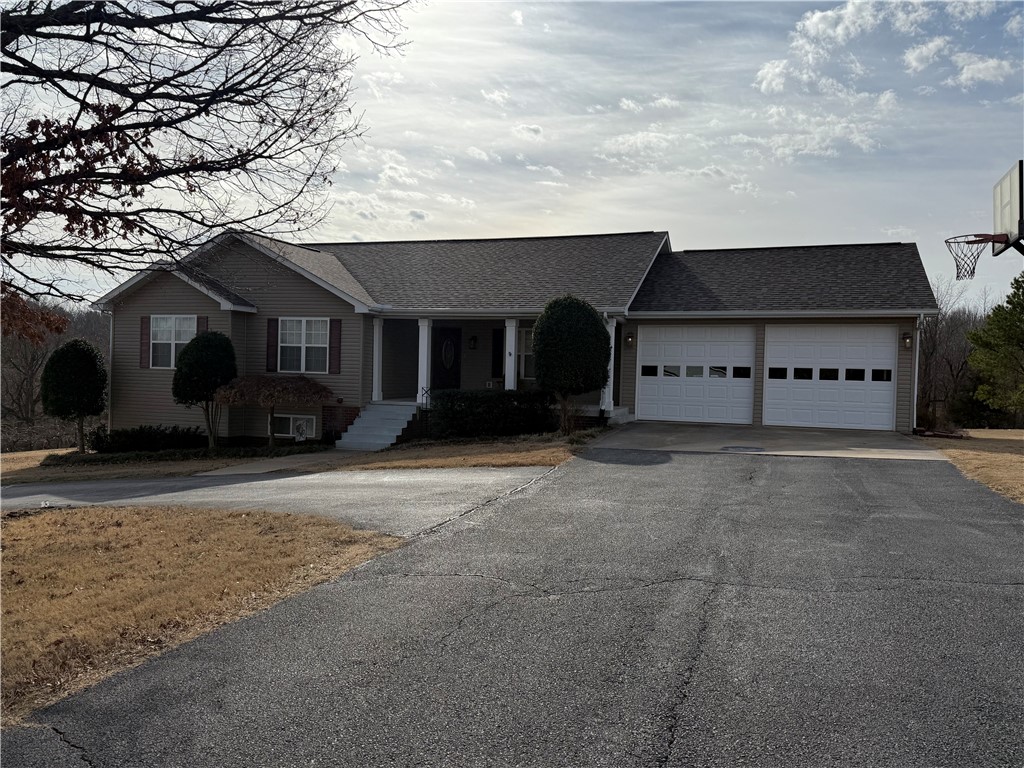Welcome to your dream home in Harrison, AR! This stunning property combines comfort and style. The spacious living area features an open floor plan, perfect for entertaining. The kitchen is spacious with granite countertops and plenty of natural light. Enjoy several well-appointed bedrooms, including a master suite with a luxurious soaking tub and a walk-in closet. Step outside to a beautifully landscaped yard, perfect for outdoor activities or relaxing on the patio. Additional amenities include a two-car garage, central heating and cooling, and a convenient laundry room. Nestled in the peaceful Echo Hills neighborhood, this home offers seclusion while being close to schools, shopping, and recreational facilities. Explore the natural beauty of the Ozarks with nearby hiking trails and parks. Don't miss the chance to make this your new home!