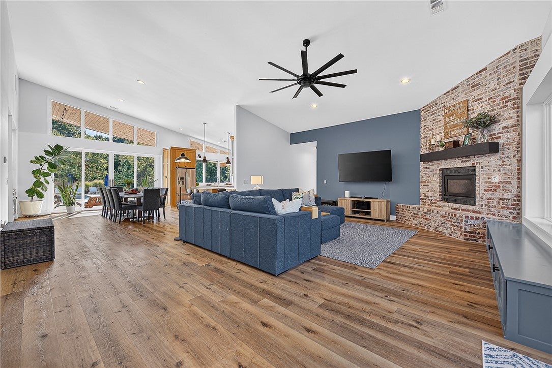 11201 Short Road
