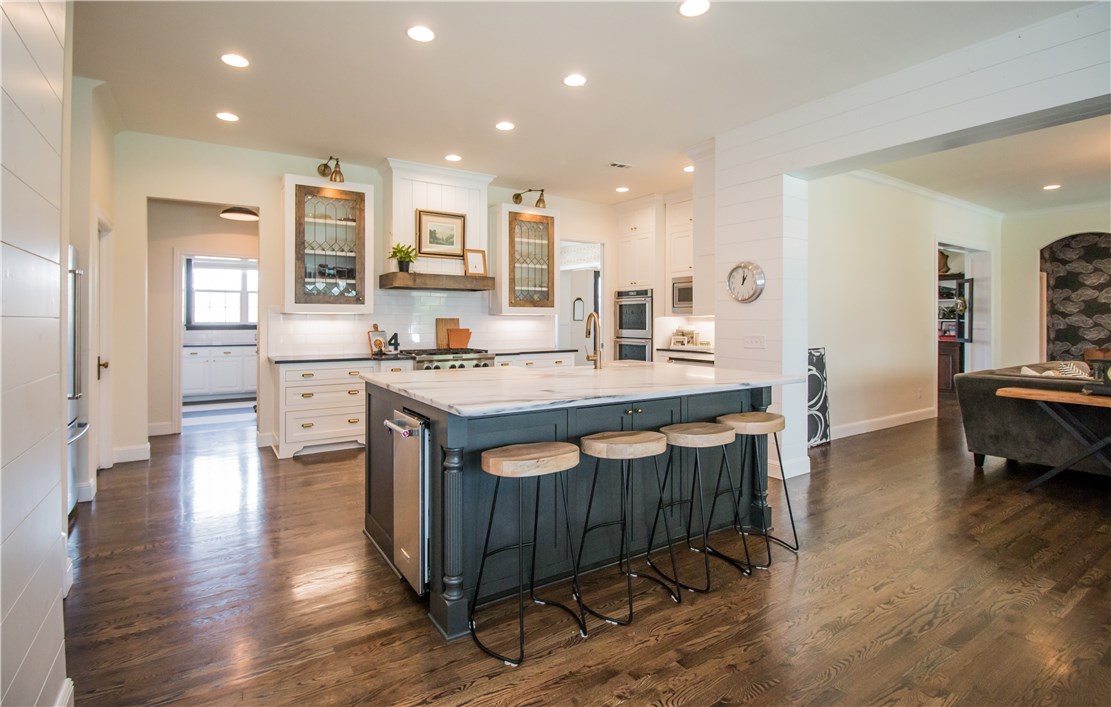 Manors - Residential