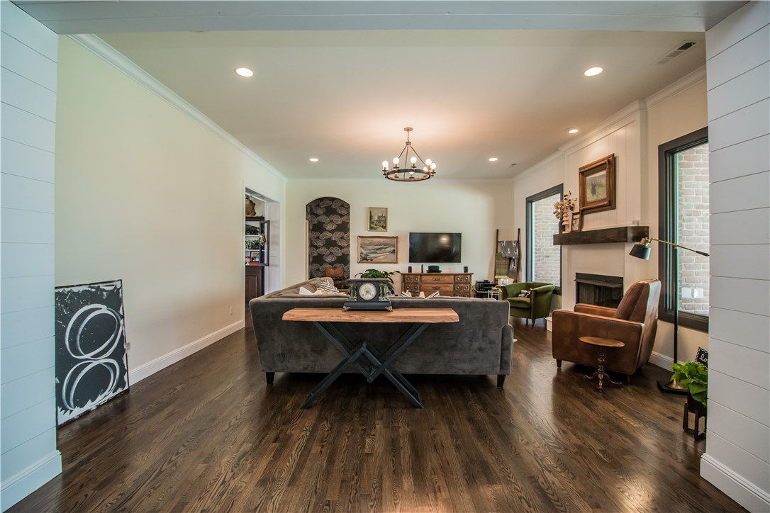 Manors - Residential