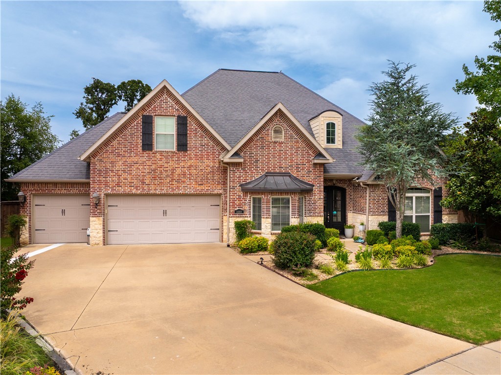 Tucked away at the end of a peaceful cul-de-sac, this stunning 3,450 sq ft home combines style, comfort, and standout features throughout. With a split floor plan offering 4 spacious bedrooms and 4.5 bathrooms, thereās room for everyone to spread out and enjoy their own space. Thereās also a versatile bonus room upstairsāperfect for a playroom, home office, media room, or guest space. Step outside to your own private retreat with a covered patio and beautifully manicured landscaping in both the front and back yards. From the thoughtful layout to the lush outdoor setting, this home checks all the boxes!