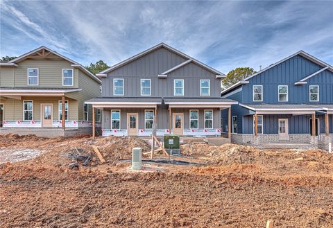 Photo of 1380 S Yampa Bend, Fayetteville, AR 72701 (MLS # 1335043)