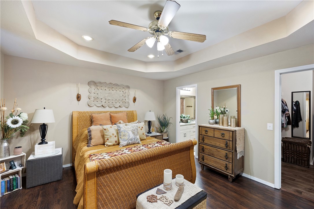 Stillwell Manor - Residential