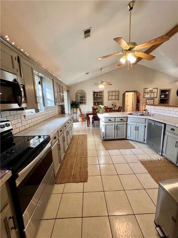 Stillwell Manor - Residential