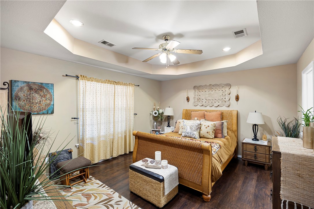 Stillwell Manor - Residential