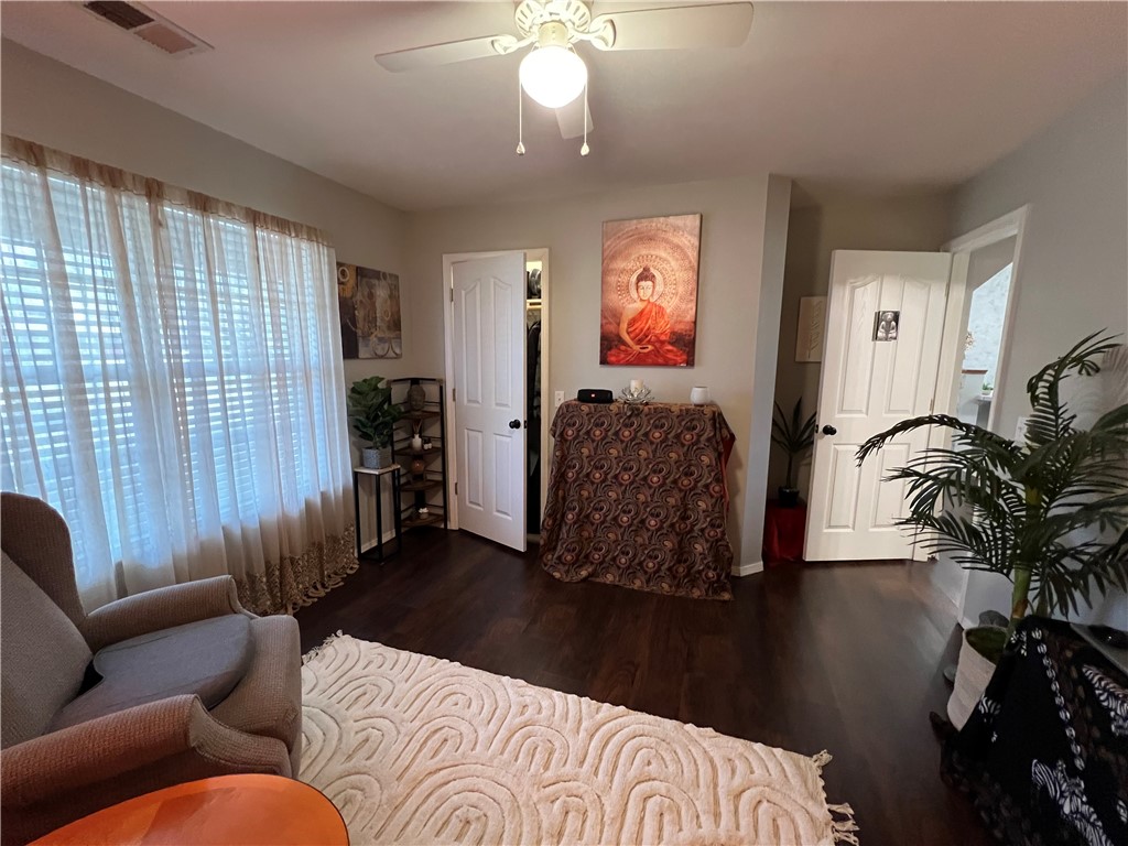 Stillwell Manor - Residential