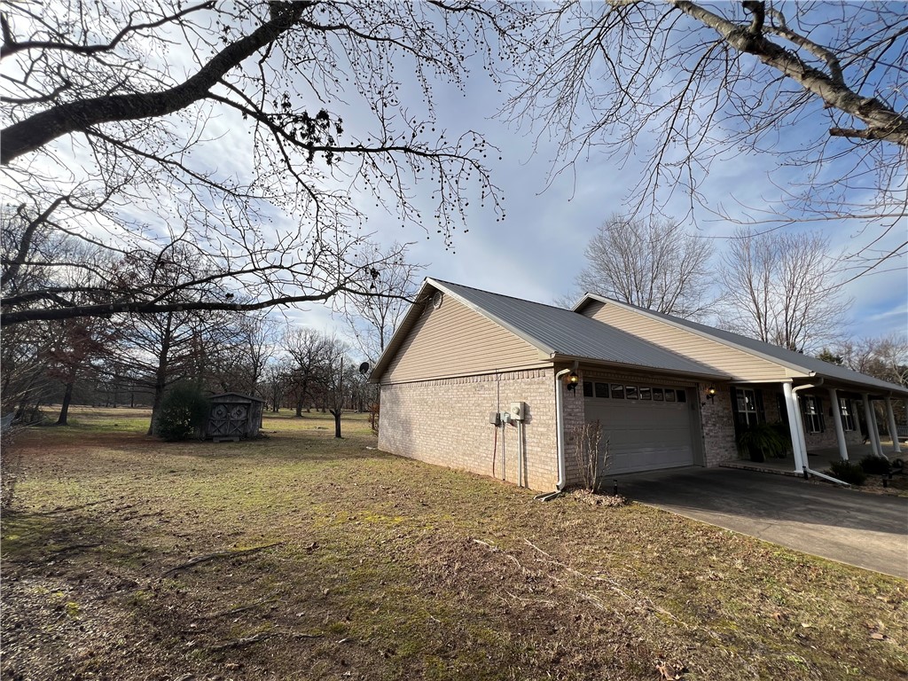 Stillwell Manor - Residential