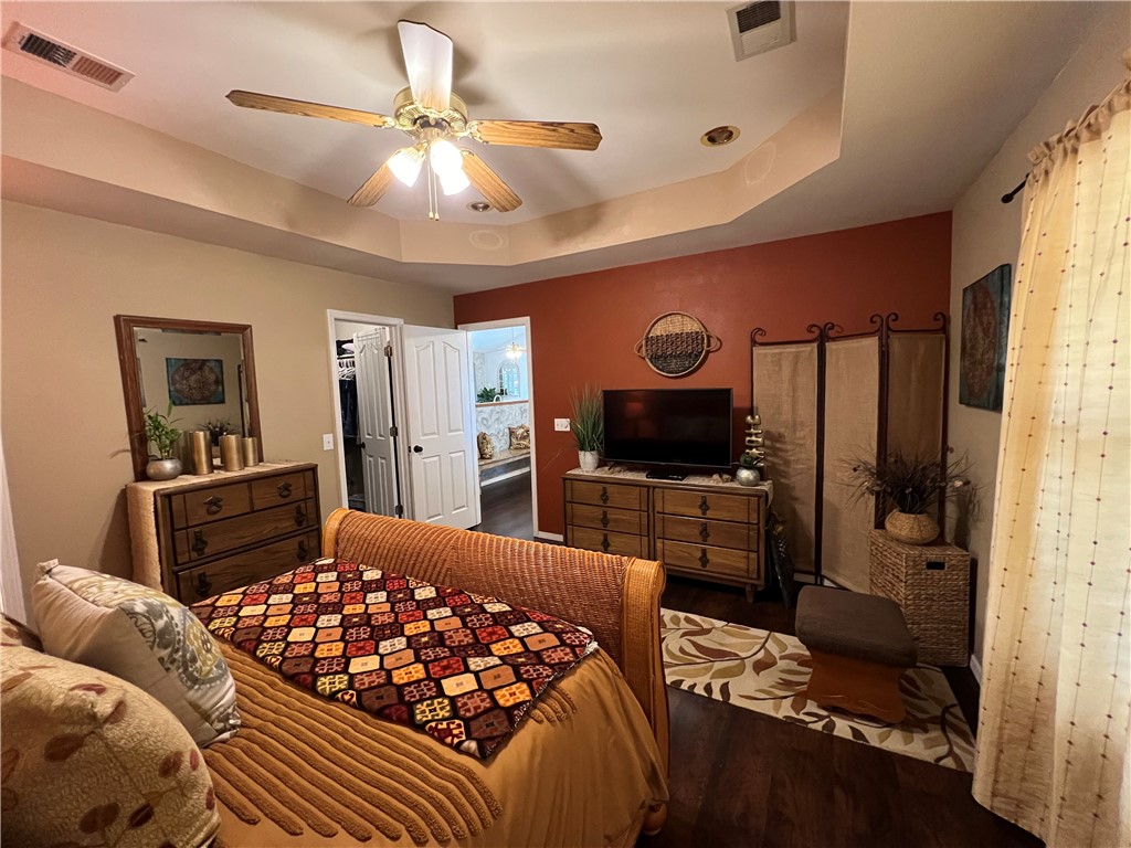 Stillwell Manor - Residential