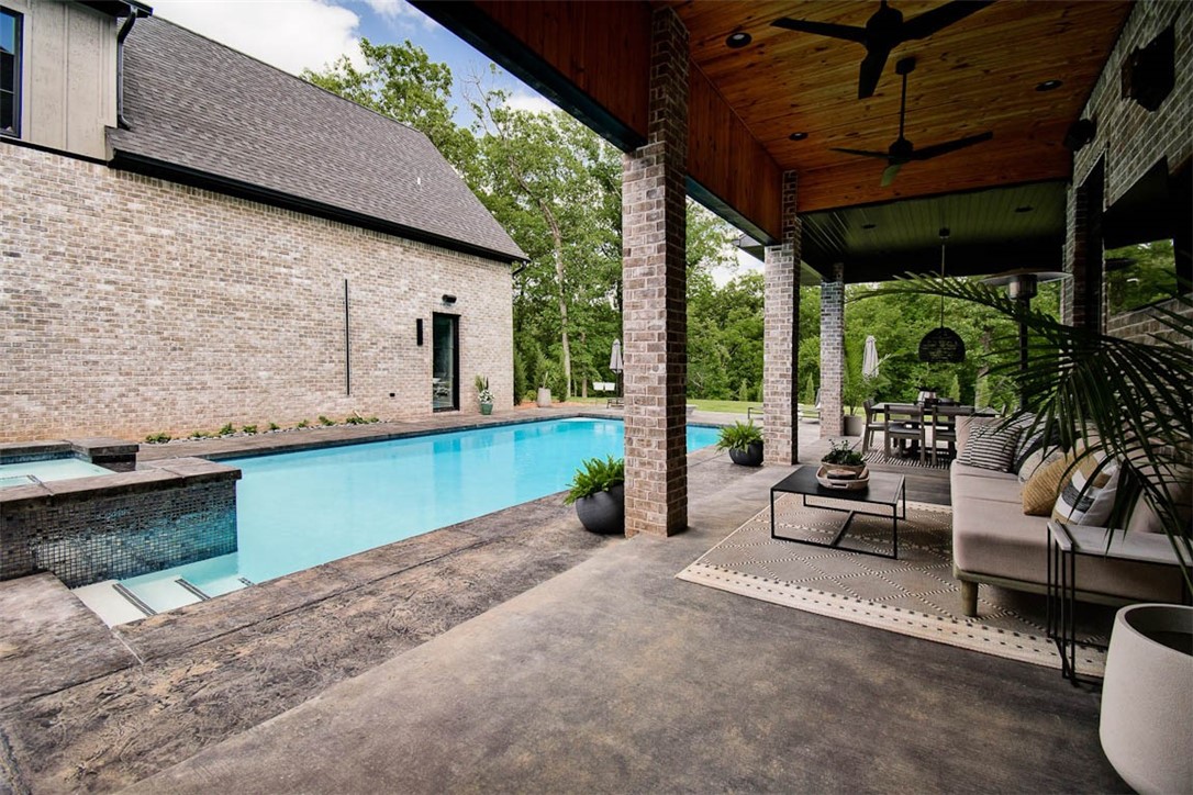 Copper Ridge Sub Little Flock - Residential