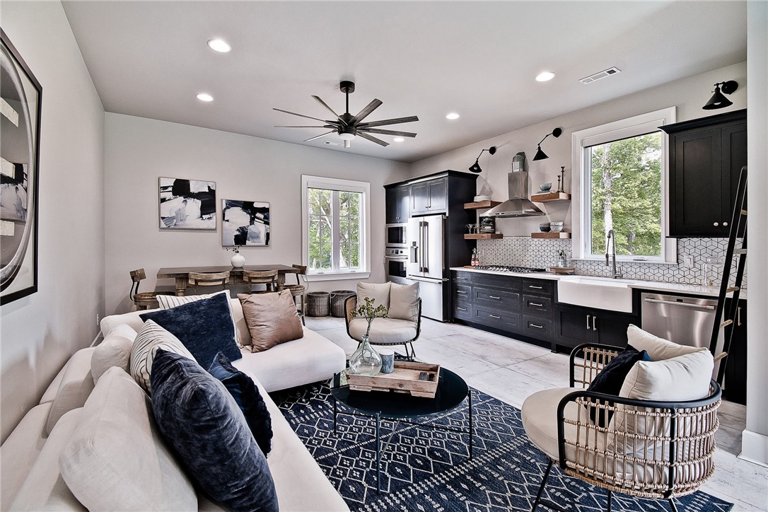 Copper Ridge Sub Little Flock - Residential