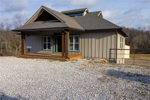 Photo of 1600 Clifty Highway, Hindsville, AR 72738 (MLS # 1328764)