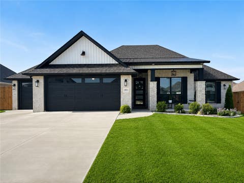 Photo of 1903 Crump Street, Pea Ridge, AR 72751 (MLS # 1355961)