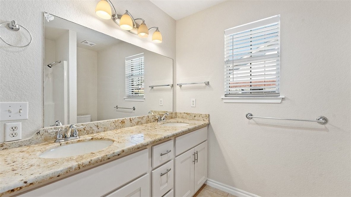 David Lyle Village Ph I - Residential Lease