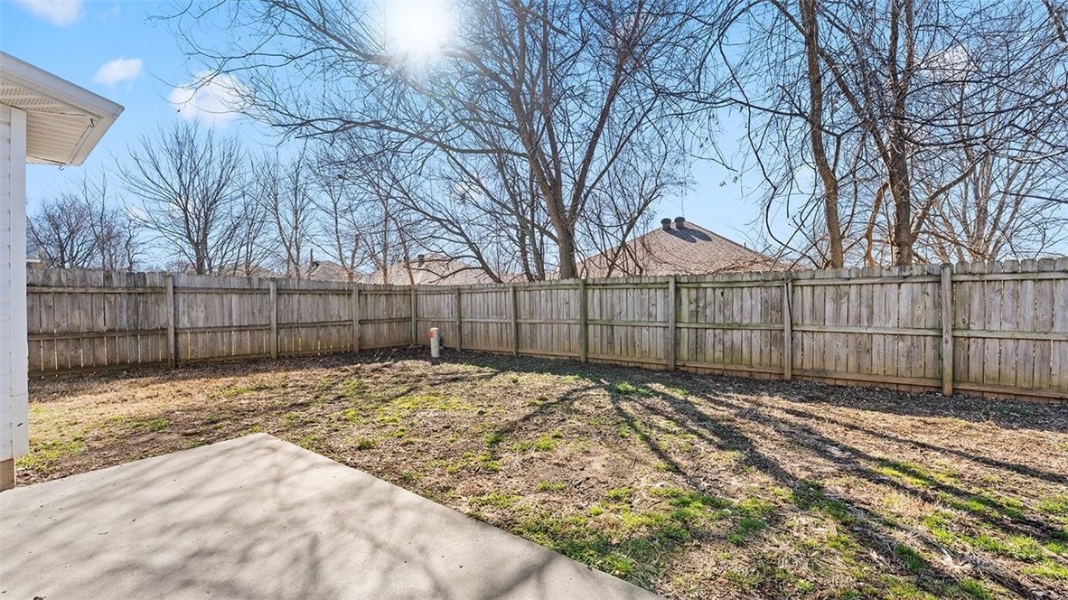 David Lyle Village Ph I - Residential Lease