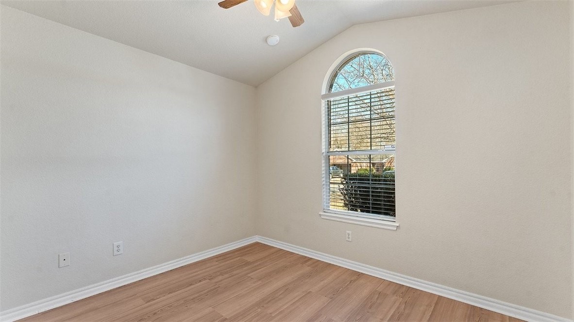 David Lyle Village Ph I - Residential Lease