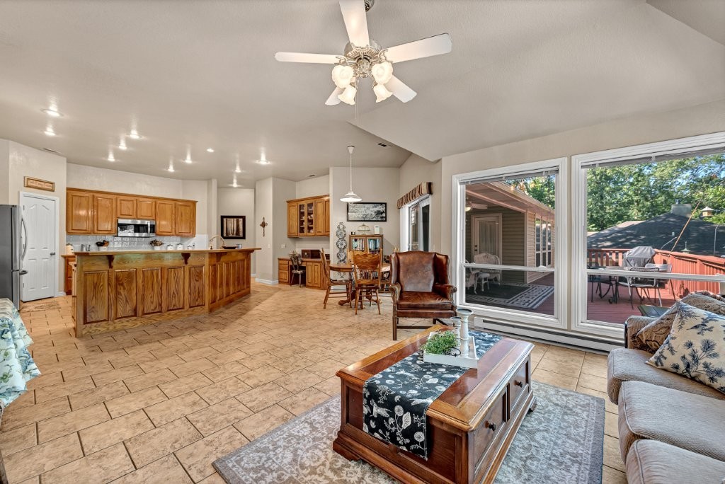 Roberts Sub Bvv - Residential