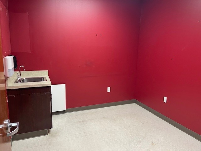 Fayetteville Outlots - Commercial Lease